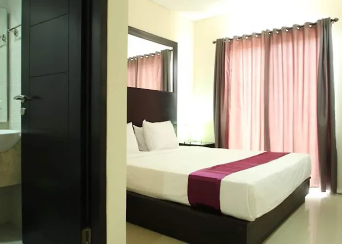 ホテル Airport Kuta And Residences トゥバン