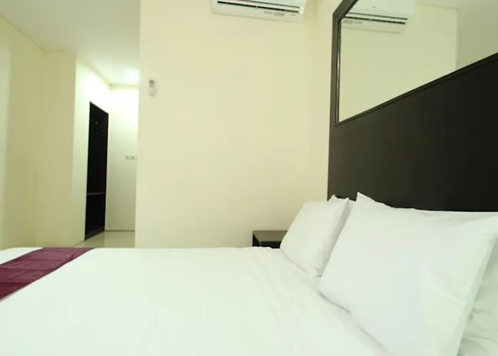 ホテル Airport Kuta And Residences